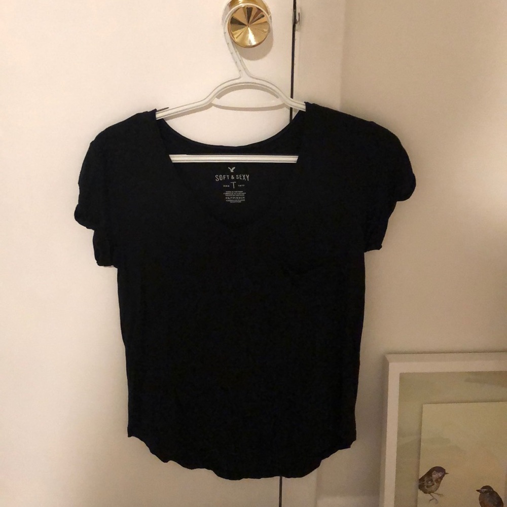 American Eagle Black T-shirt